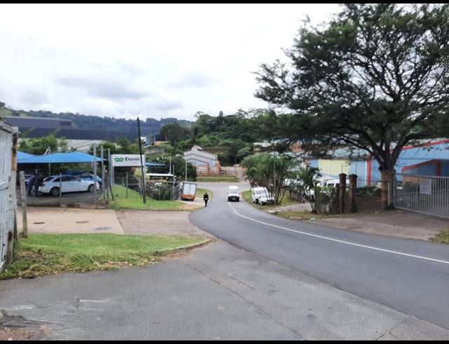 1,538M² FACTORY TO LET IN WESTMEAD